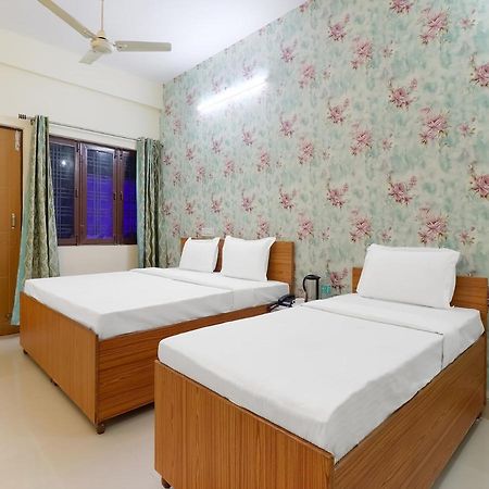 Oyo 84661 Lakshmi Home Stay Jhājra Exterior photo