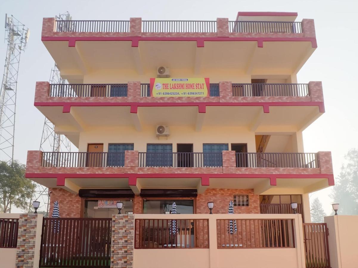 Oyo 84661 Lakshmi Home Stay Jhājra Exterior photo